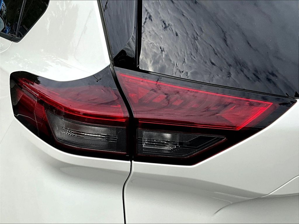 2023 Nissan Rogue SL photo 27