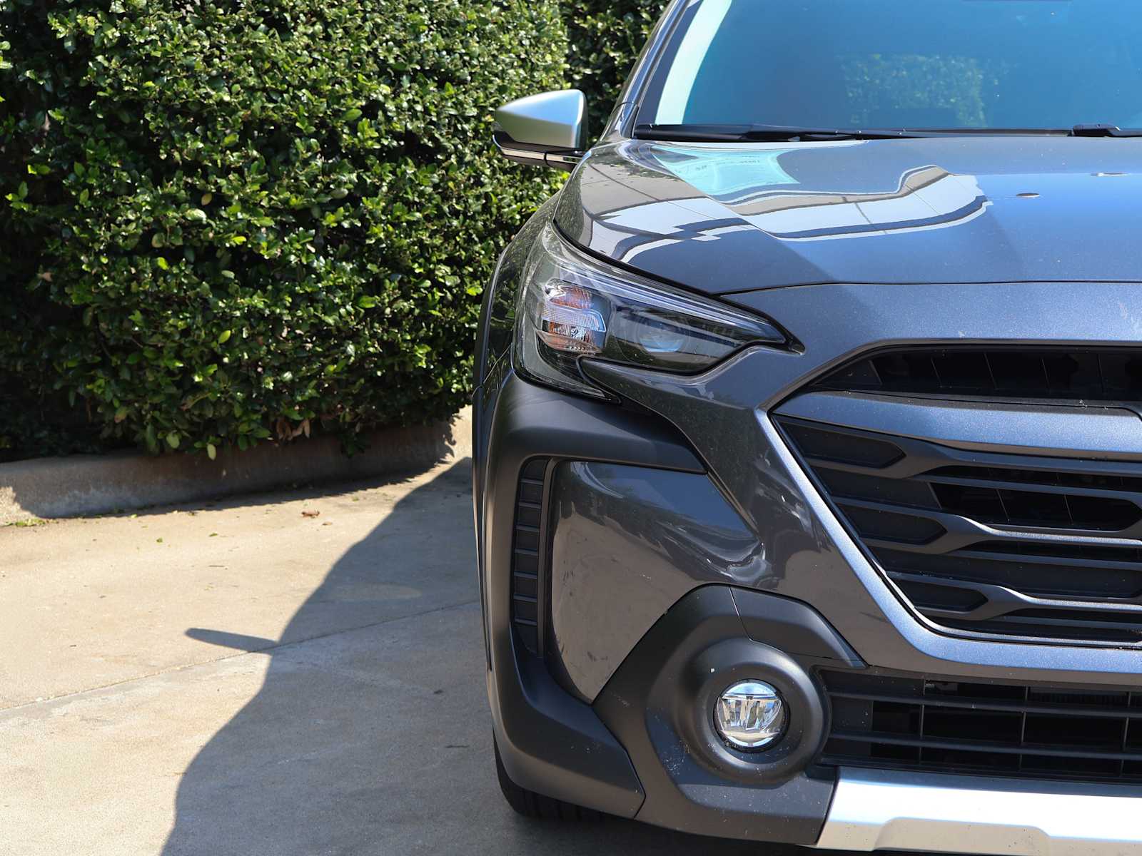 2025 Subaru Outback Touring photo 2