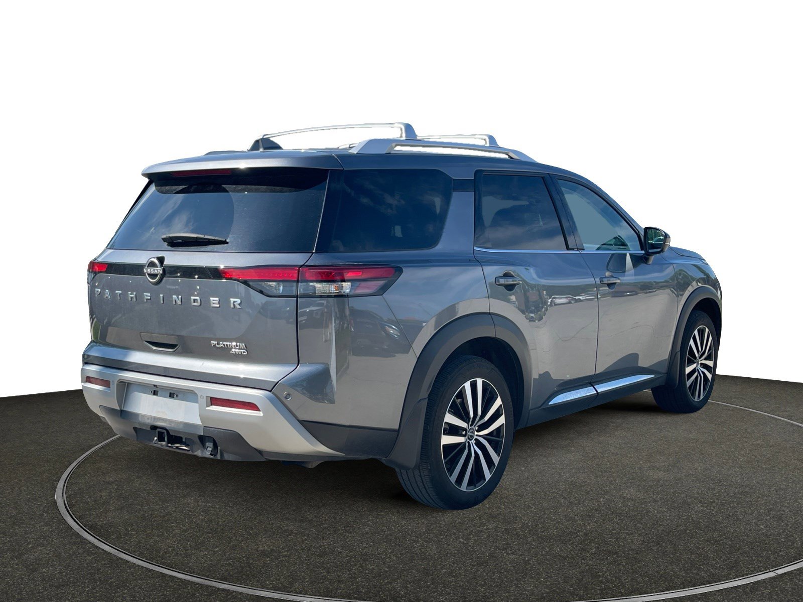 2024 Nissan Pathfinder Platinum photo 4