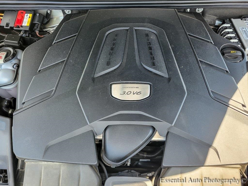 2021 Porsche Cayenne Coupe Base photo 25