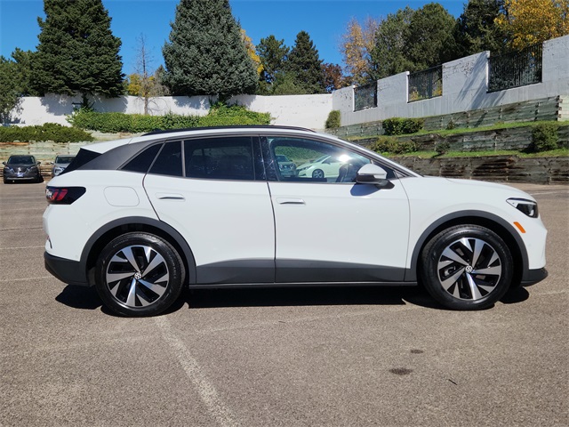 2024 Volkswagen ID.4 Standard photo 2