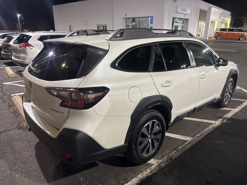 2023 Subaru Outback Premium photo 4