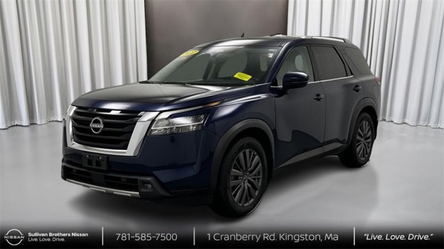 2022 Nissan Pathfinder SL