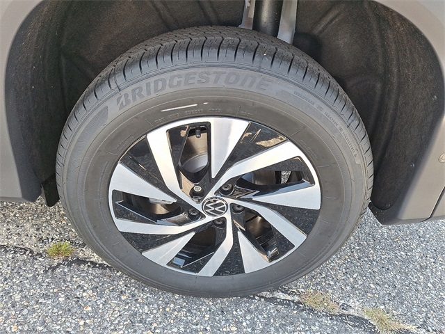 2025 Volkswagen Tiguan S photo 4