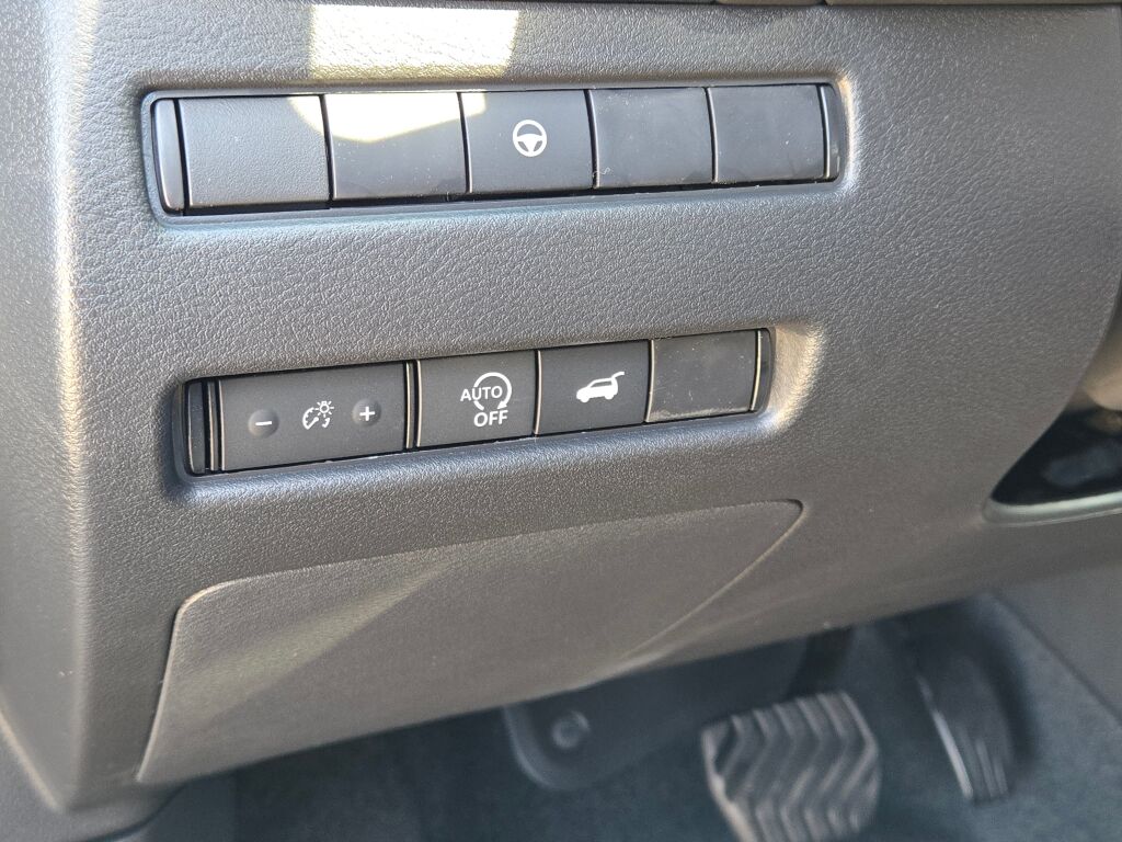 2026 Nissan Rogue SV photo 23