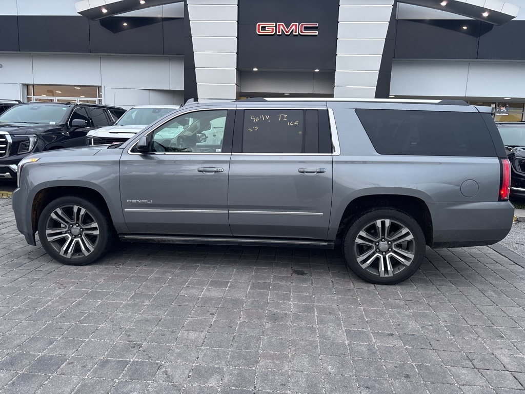 2020 GMC Yukon XL Denali's photo
