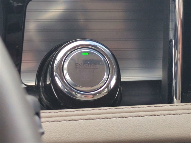 2022 Lincoln Corsair Standard photo 25