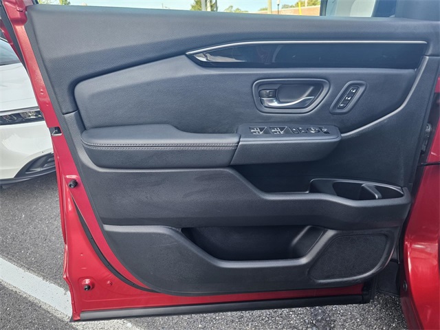 2025 Honda Pilot Touring photo 21