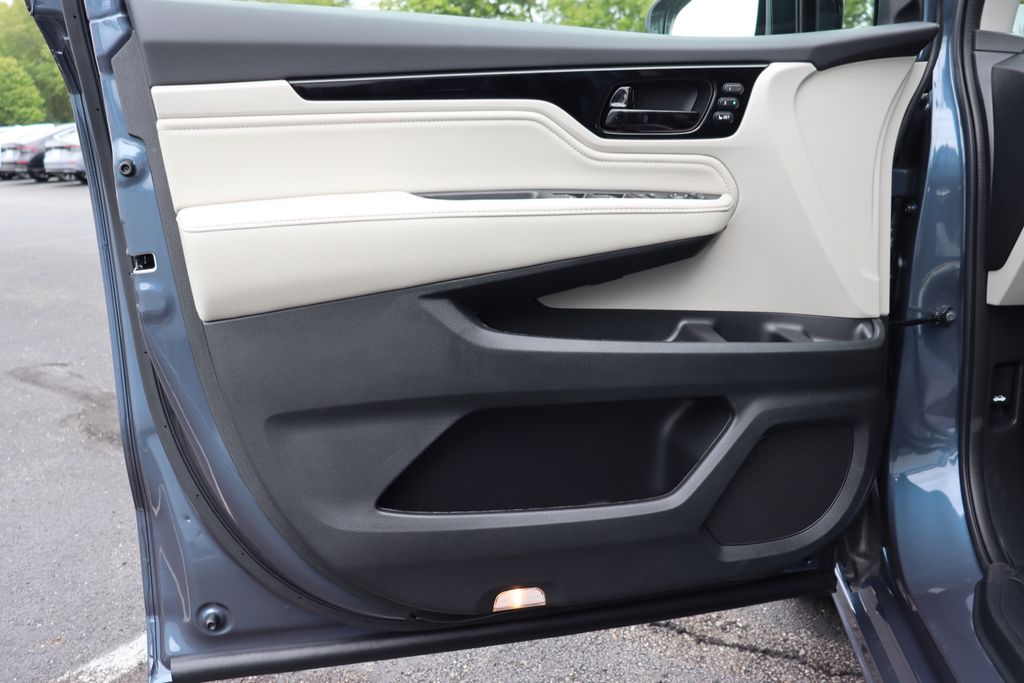 2026 Honda Odyssey Elite photo 27