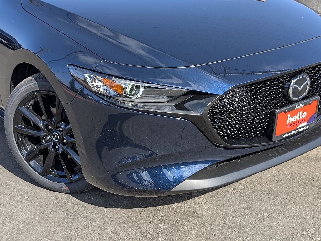 2026 Mazda Mazda3 2.5 Select Sport photo 3
