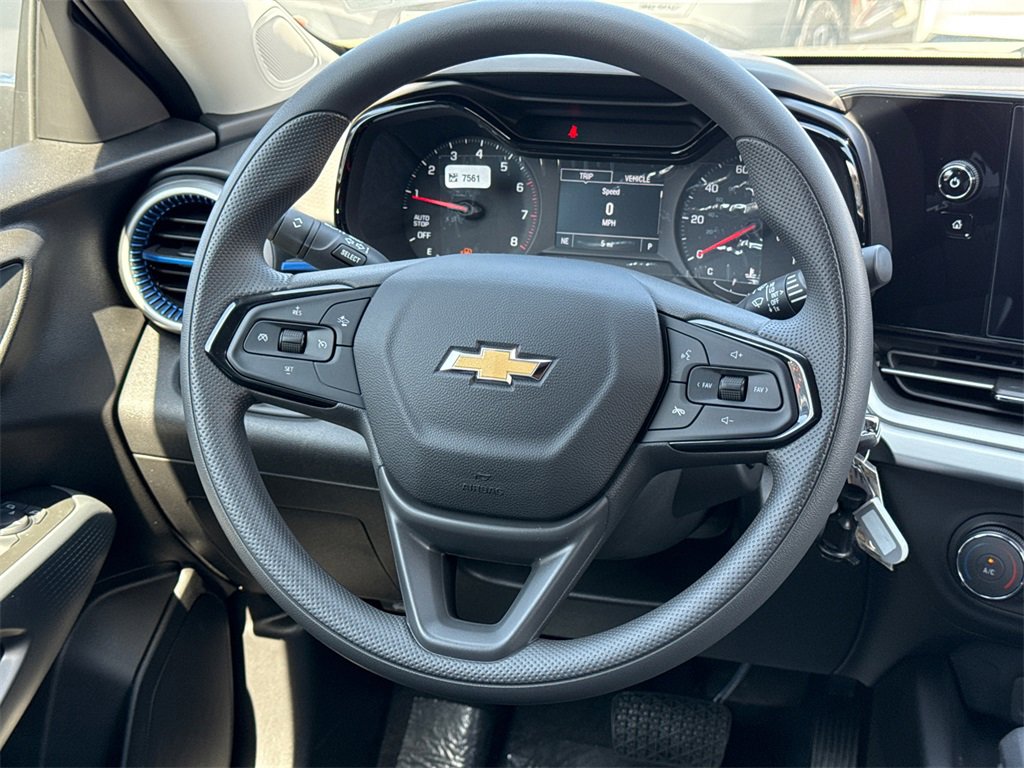 2026 Chevrolet Trax LS photo 9