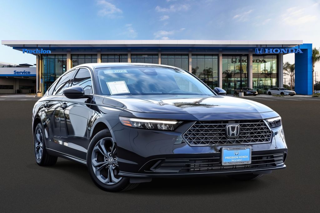 2023 Honda Accord EX's photo