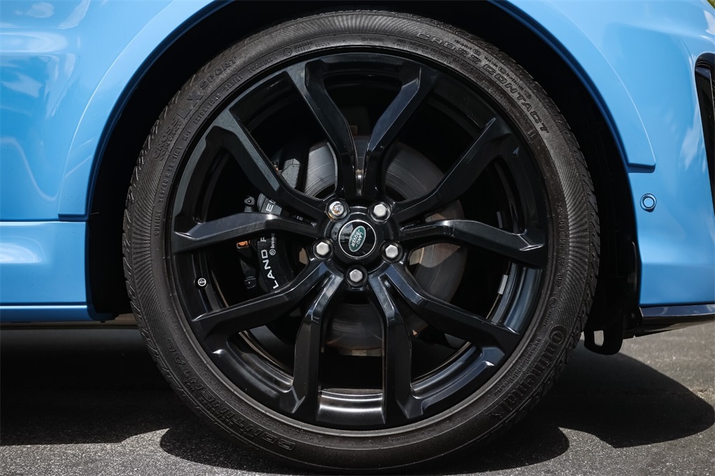 2022 Land Rover Range Rover Sport SVR photo 11