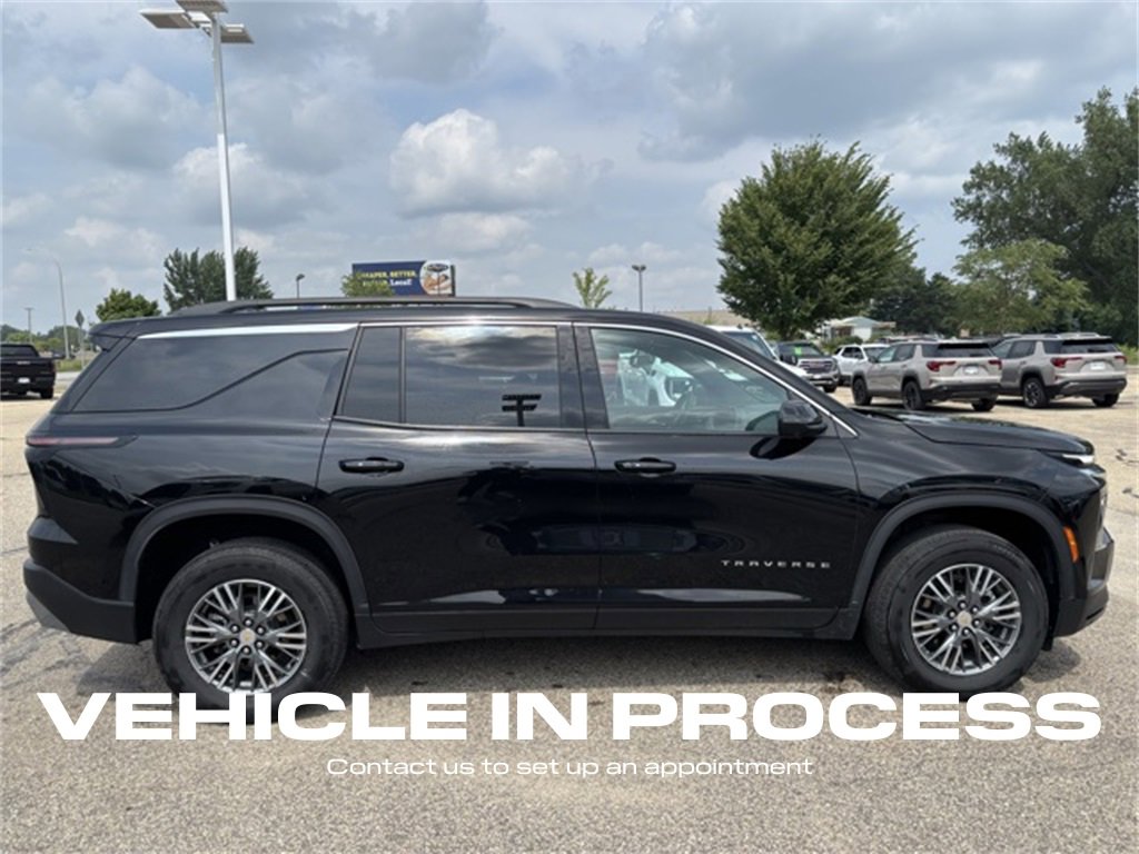 Used 2024 Chevrolet Traverse 2LT with VIN 1GNEVGKSXRJ174767 for sale in Rochester, Minnesota