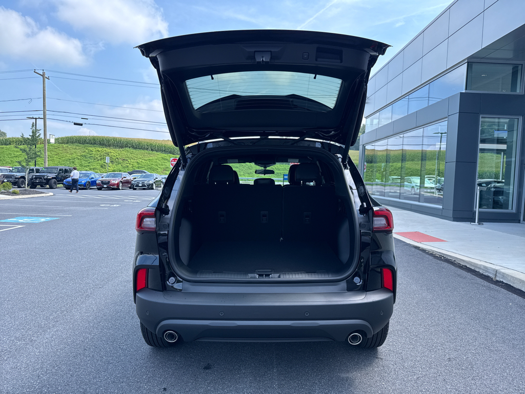 2025 Ford Escape ST-Line photo 16