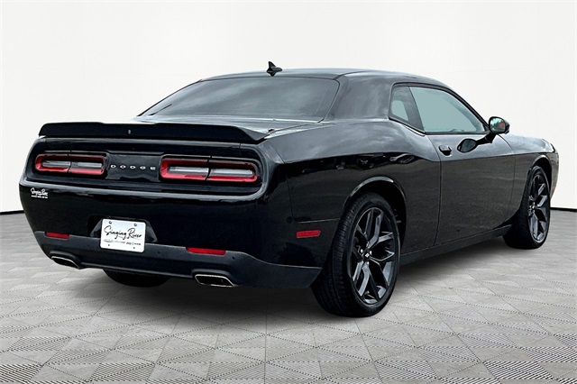 2019 Dodge Challenger SXT photo 5