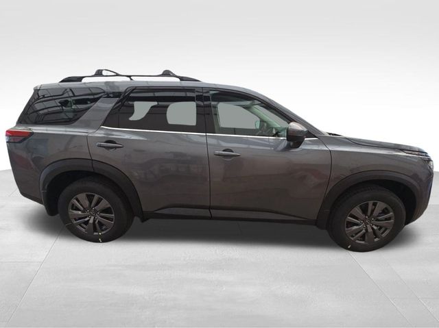2025 Nissan Pathfinder SV photo 4