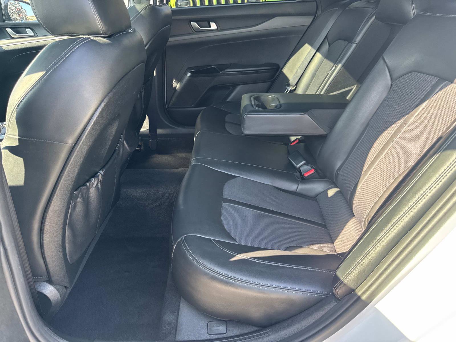 2021 Kia K5 GT-Line photo 12