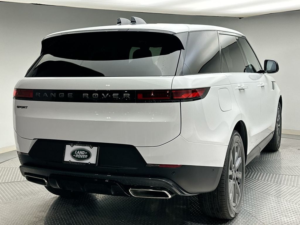 2025 Land Rover Range Rover Sport P360 S photo 3