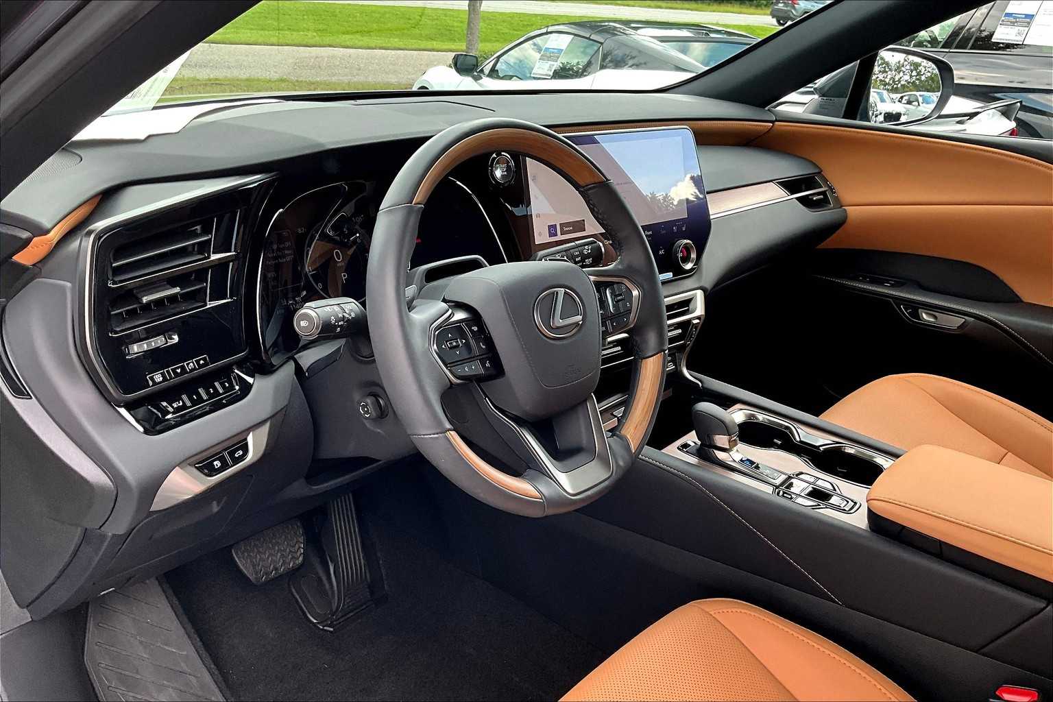 2024 Lexus RX Premium photo 16