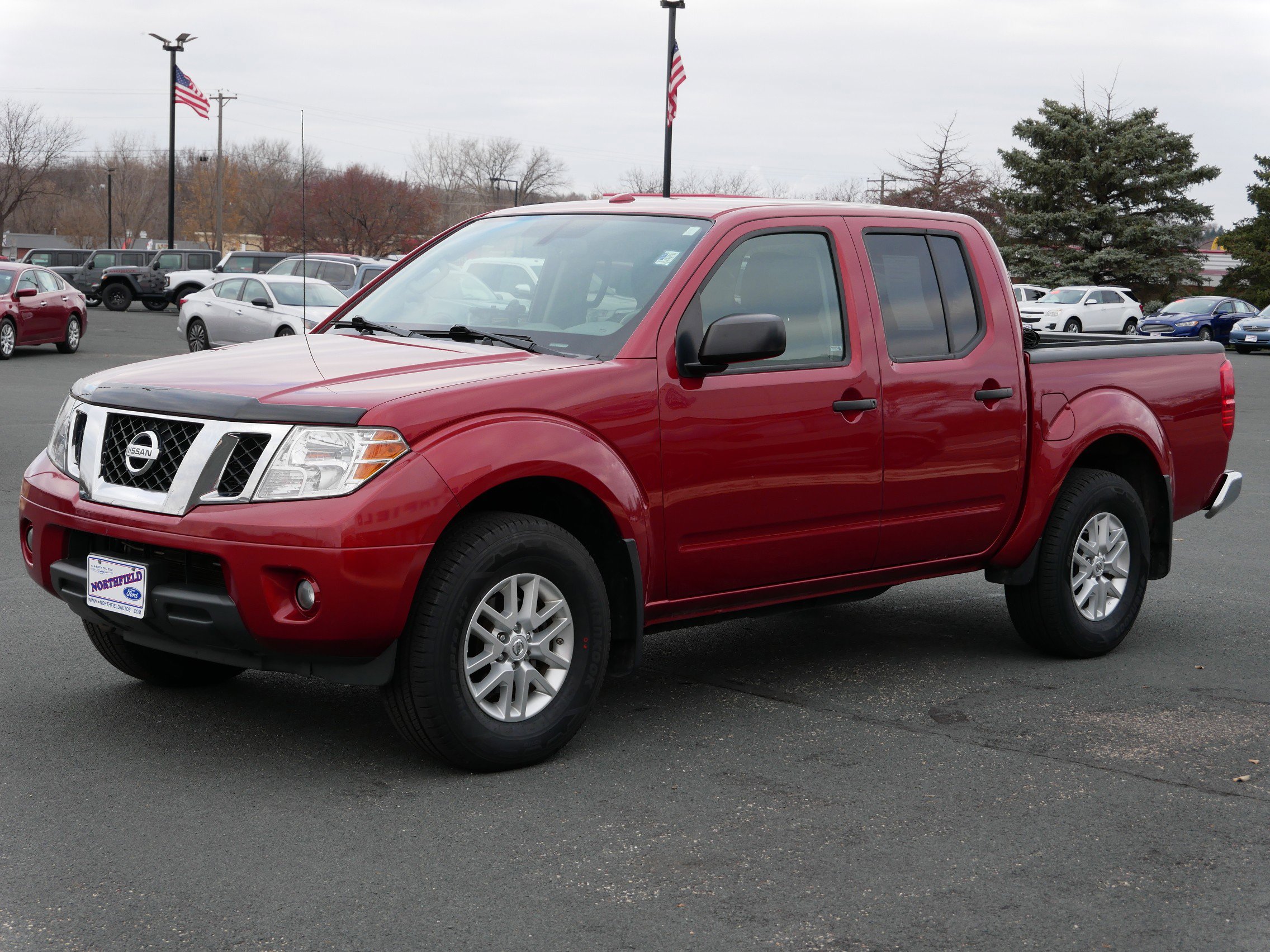 2015 Nissan Frontier SV photo 3