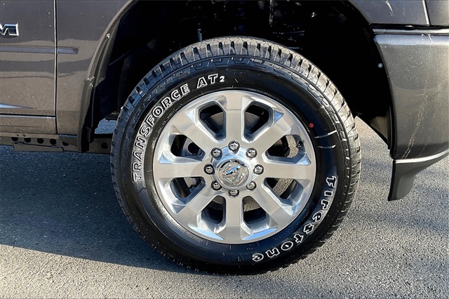 2025 Ram 3500 Laramie photo 11