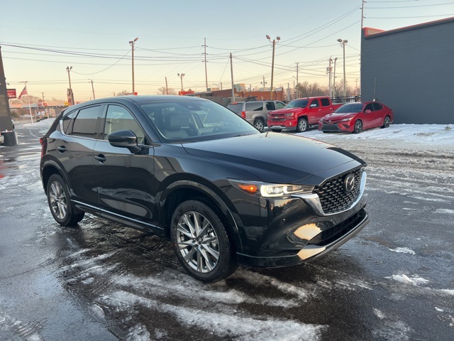 2025 Mazda CX-5 S Premium Plus package's photo