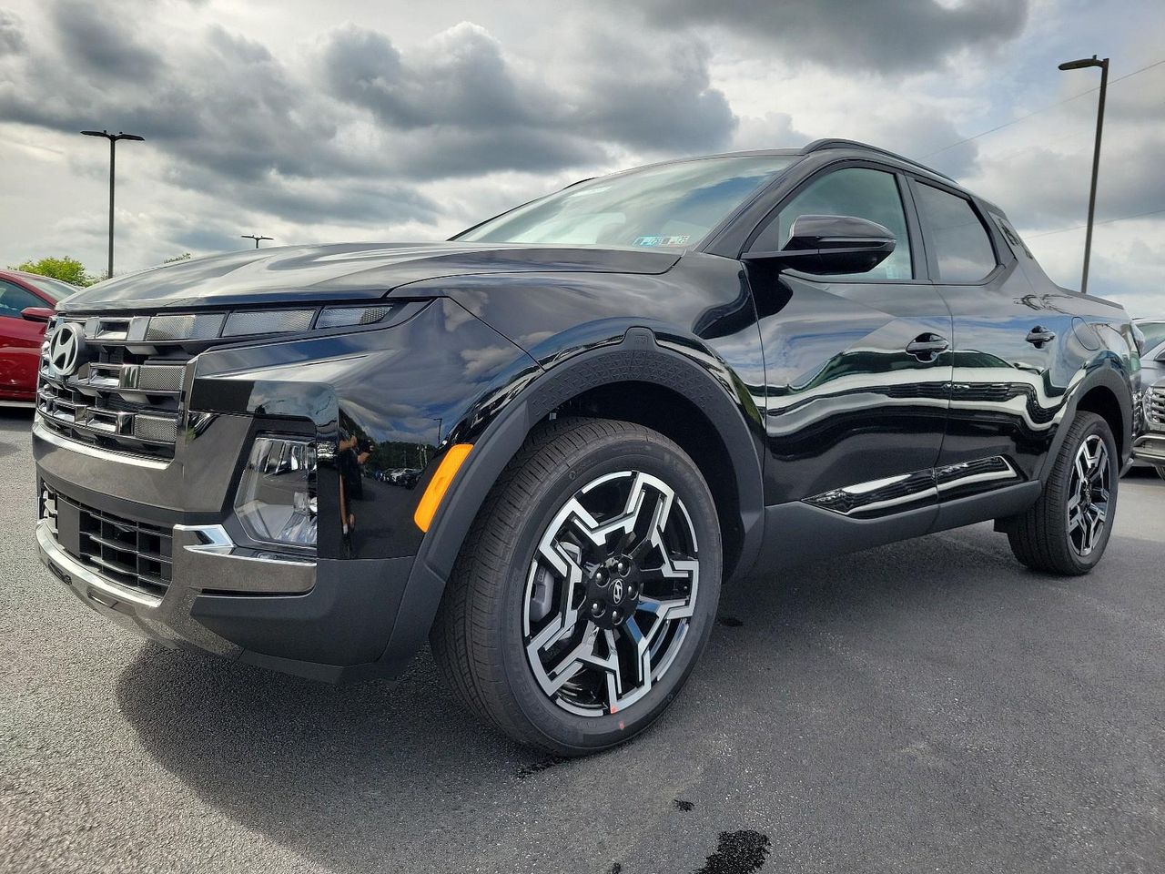2025 Hyundai Santa Cruz Limited photo 2