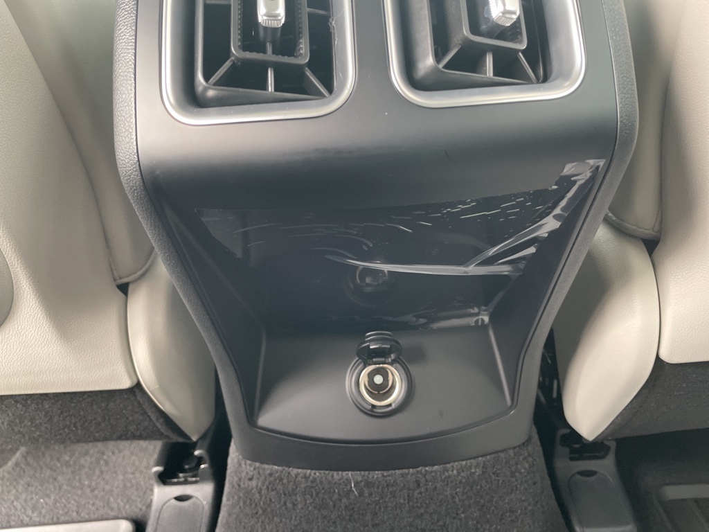 2025 Kia Sorento S photo 13