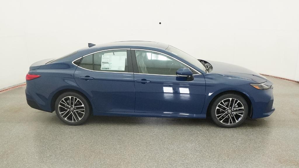 2025 Toyota Camry XLE photo 26