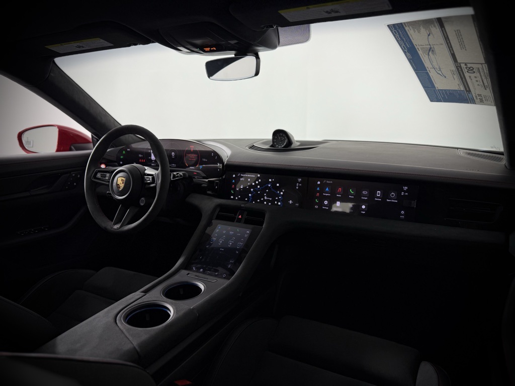 2024 Porsche Taycan Sport Turismo GTS photo 22