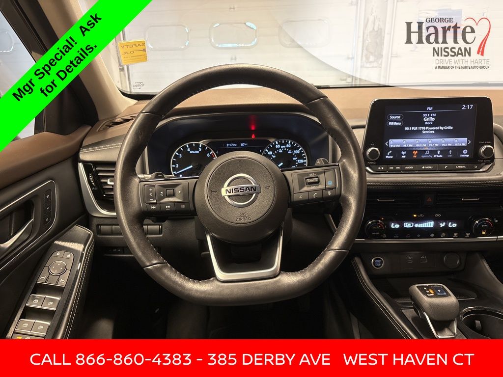 2021 Nissan Rogue SL photo 17