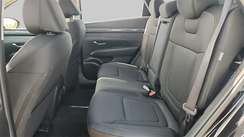 2024 Hyundai Tucson SE photo 16