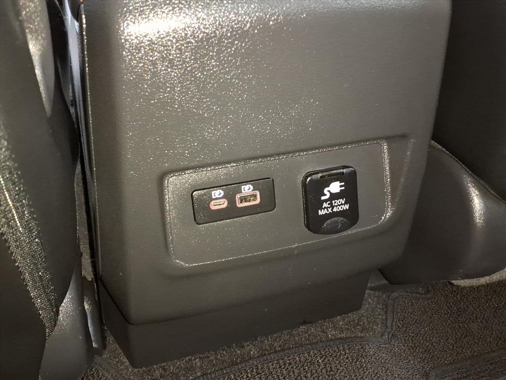 2023 Nissan Frontier PRO-X Crew Cab photo 3