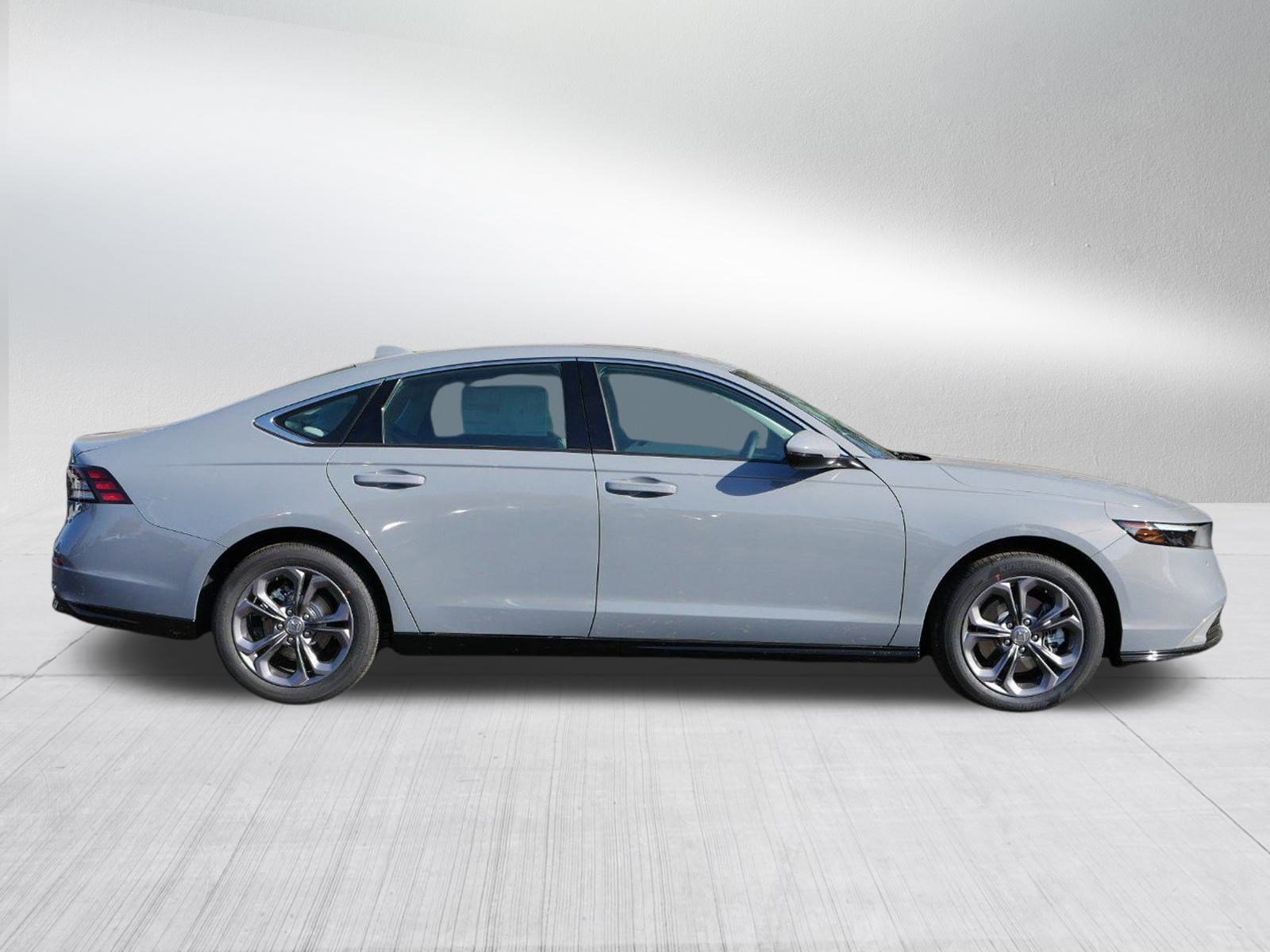 2025 Honda Accord Hybrid EX-L photo 6