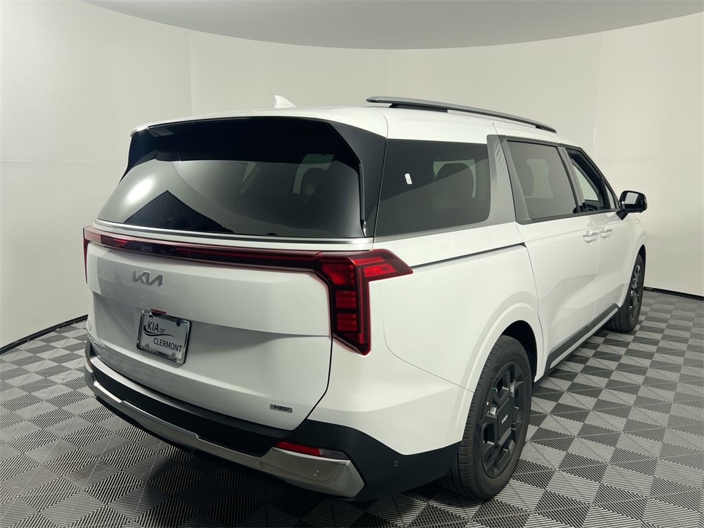 2026 Kia Carnival SX photo 2
