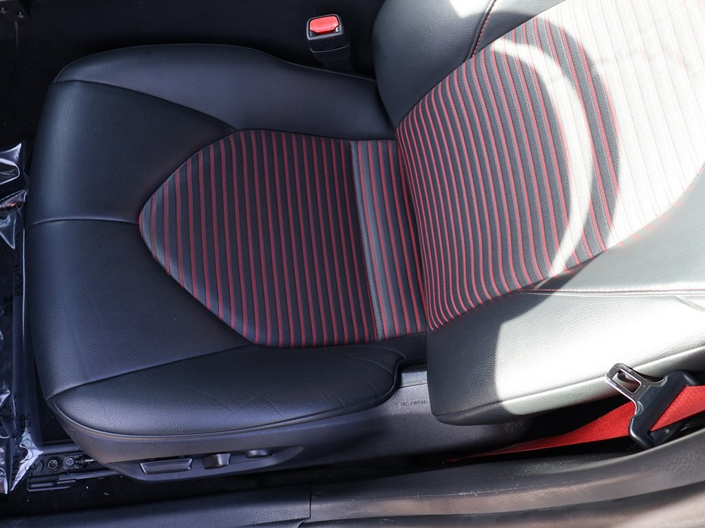 2020 Toyota Camry TRD V6 photo 27