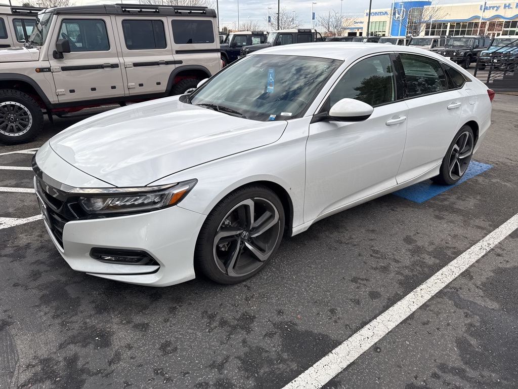 2019 Honda Accord Sport's photo