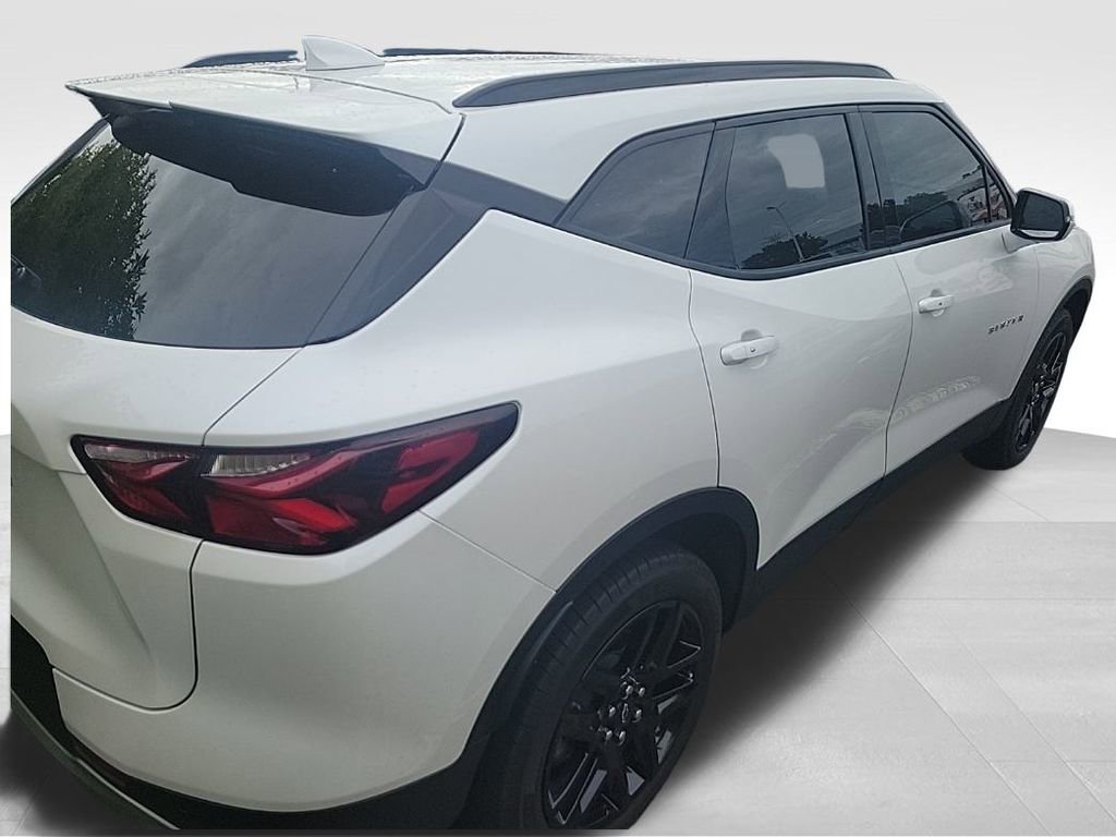 2022 Chevrolet Blazer 2LT photo 2