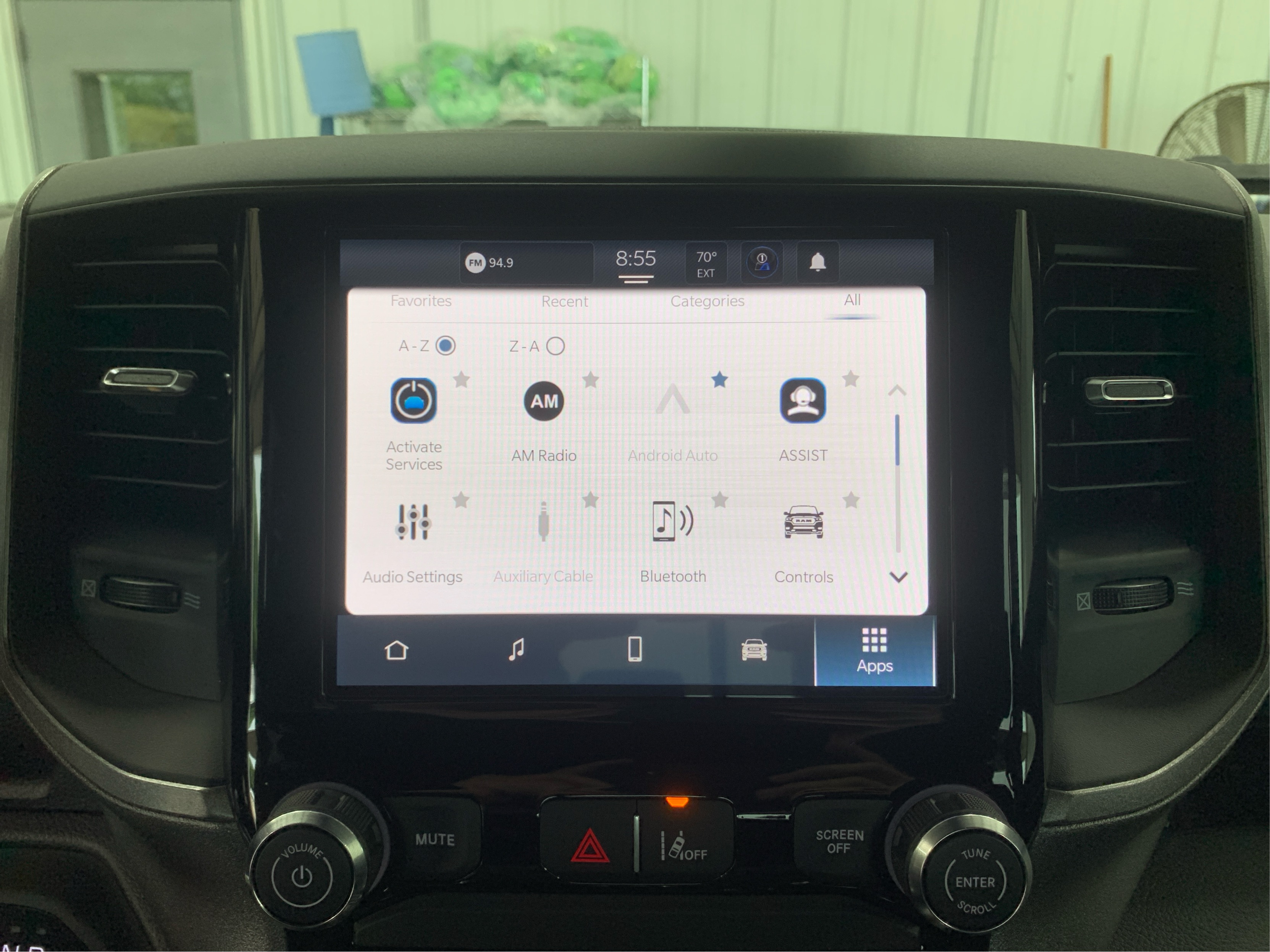 2025 Ram 1500 Tradesman photo 11