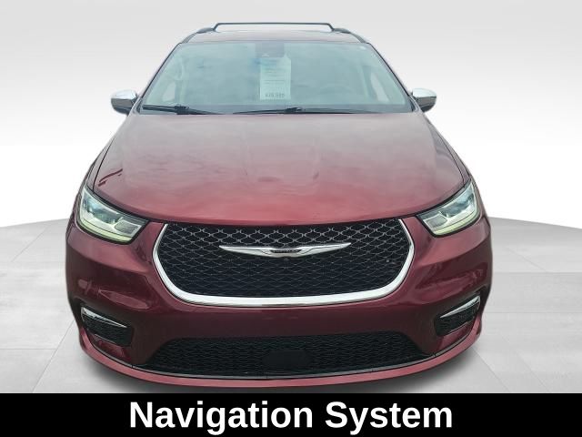 2023 Chrysler Pacifica Limited photo 2