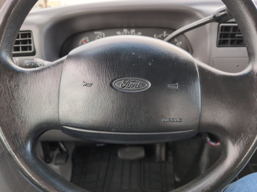 2001 Ford F-350 XL photo 15