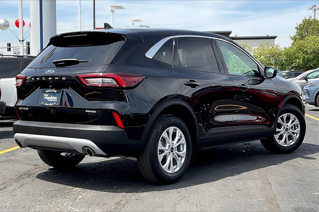 2024 FORD ESCAPE - Image 10