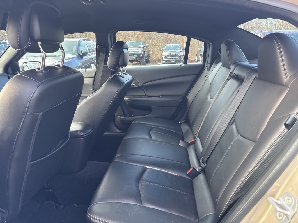 2013 Chrysler 200 Limited photo 4