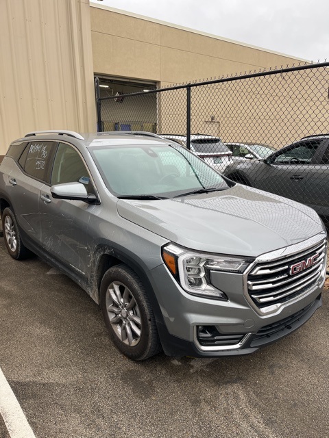 2024 GMC Terrain SLT's photo