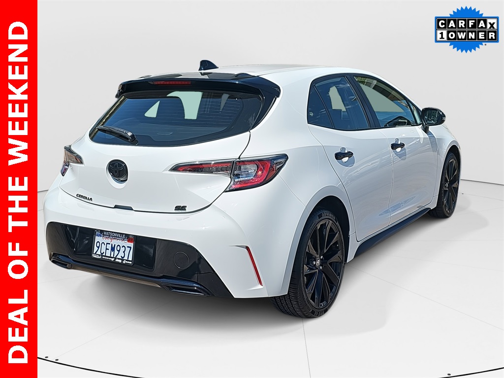 2022 Toyota Corolla SE Nightshade Edition photo 2