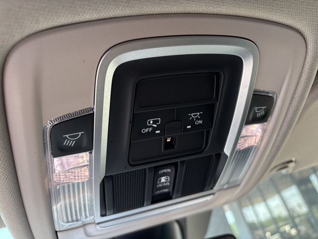 2022 Ram 1500 Laramie photo 14