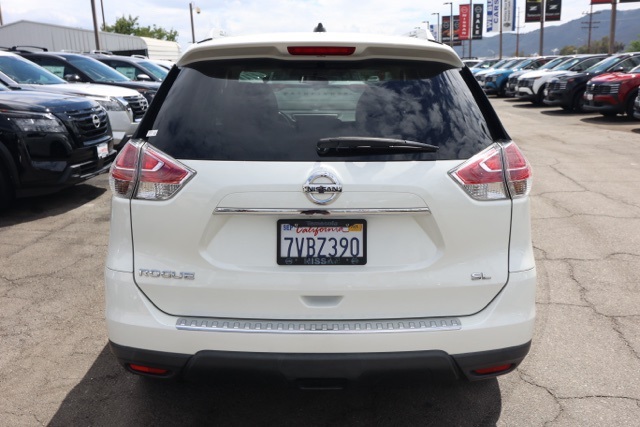 2016 Nissan Rogue SL photo 3