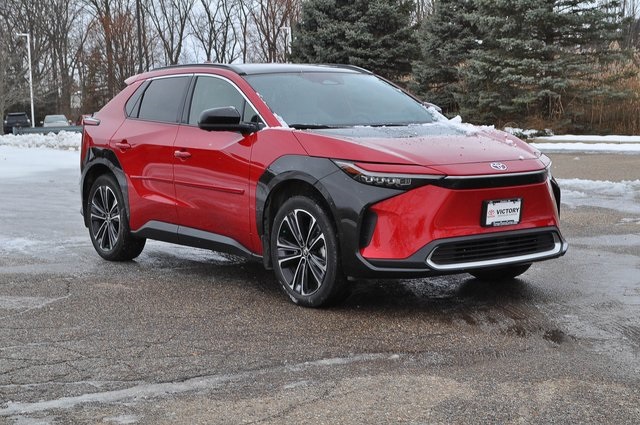 2024 Toyota bZ4X Limited's photo