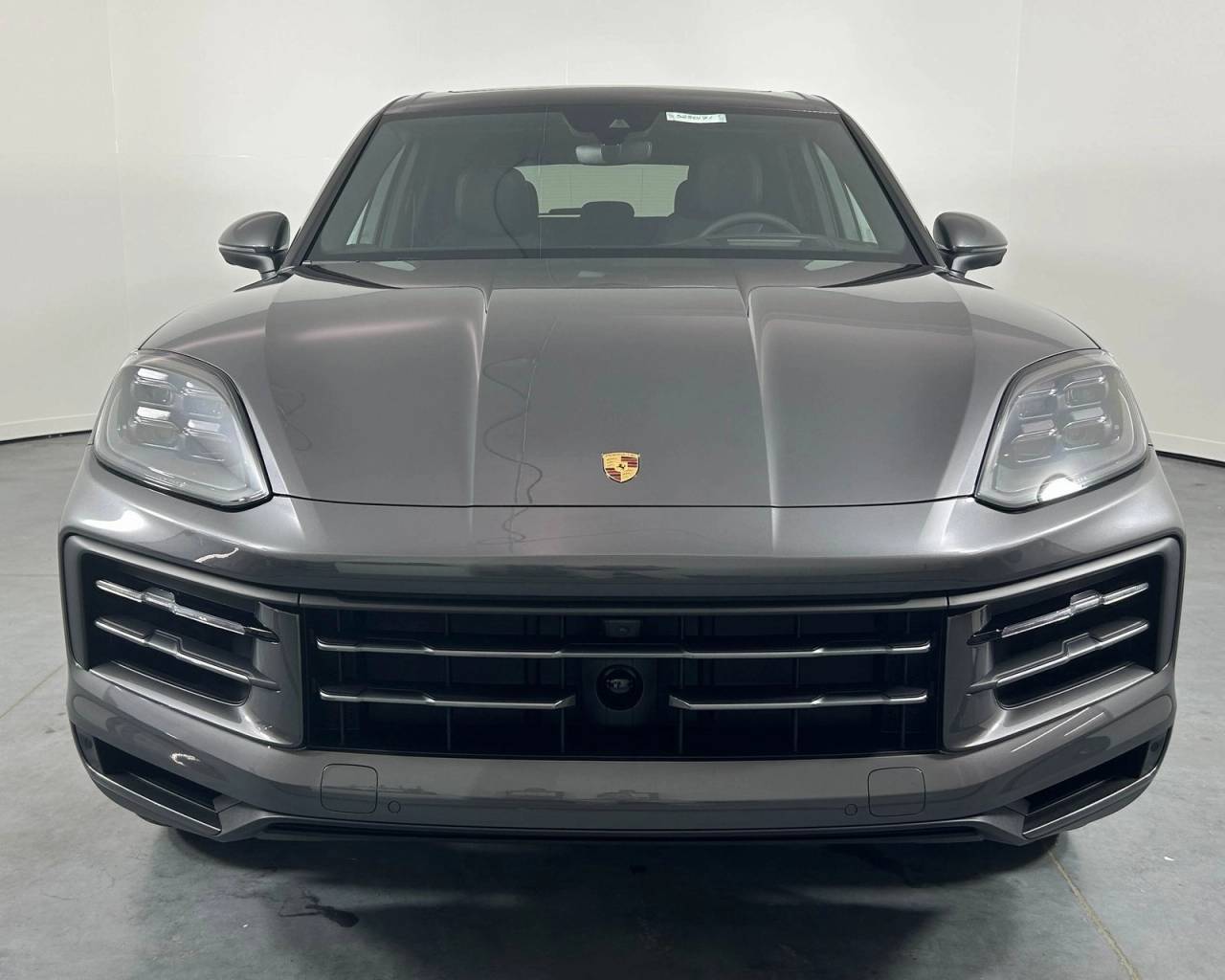 2025 Porsche Cayenne photo 10